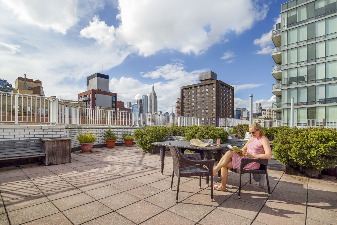 Gramercy East 301 E 22nd St, Manhattan, NY 10010 - Photo 4 of 11