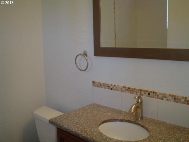 3251 Wyeast Road Hood River, OR 97031 - Photo 7 of 16 Gallery Image 7