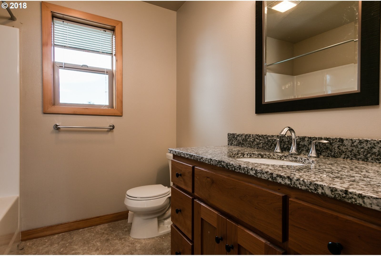 581 Irving Road Eugene, OR 97404 - Photo 12 of 20 Gallery Image 12