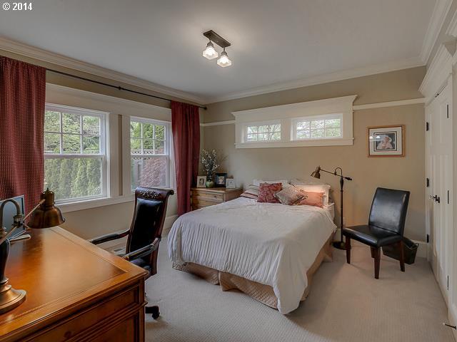 11537 South Riverwood Road Portland, OR 97219 - Photo 16 of 16 Gallery Image 16