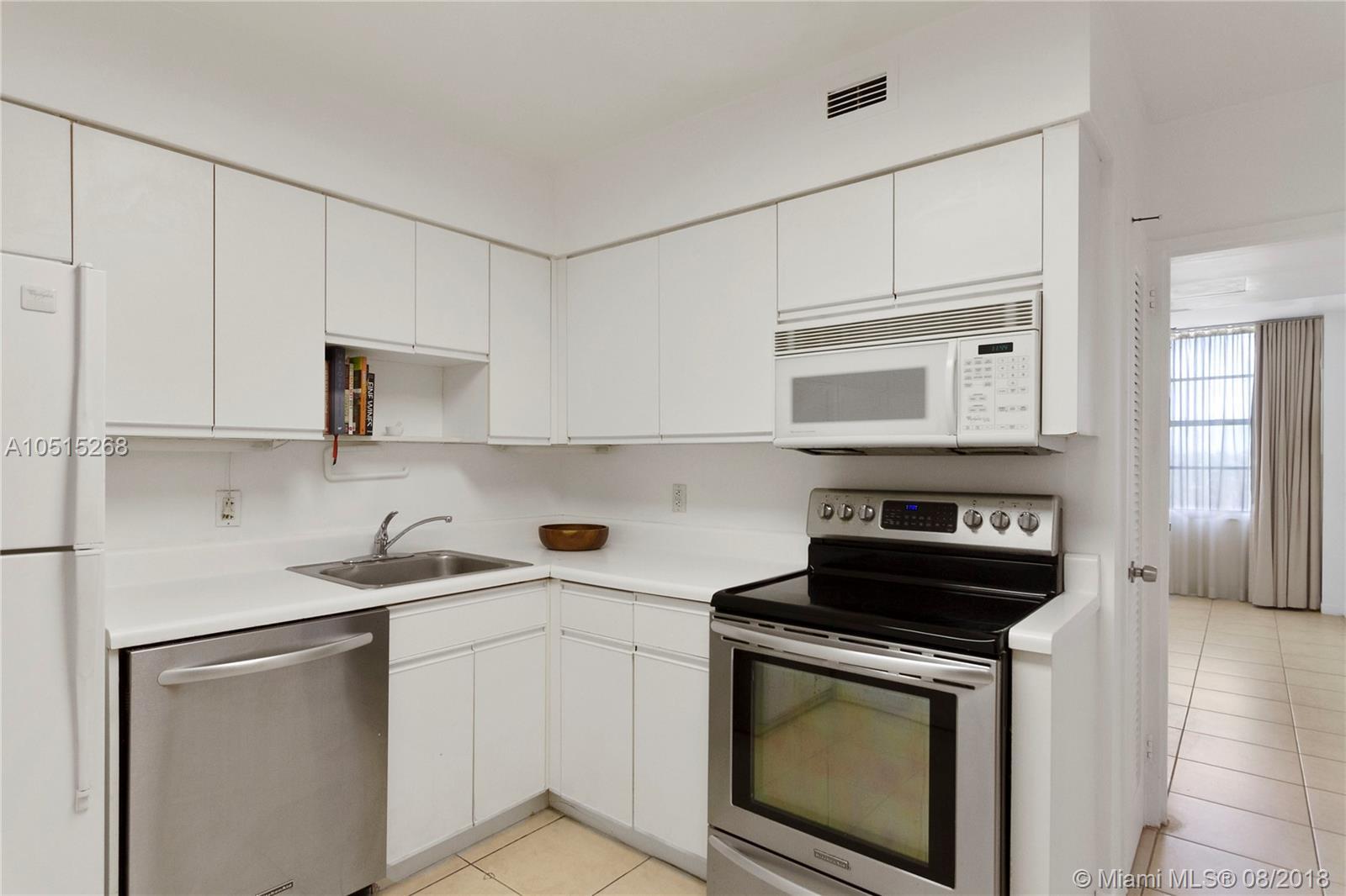 5161 Collins Avenue, Unit 411 Miami Beach, FL 33140 - Photo 7 of 26