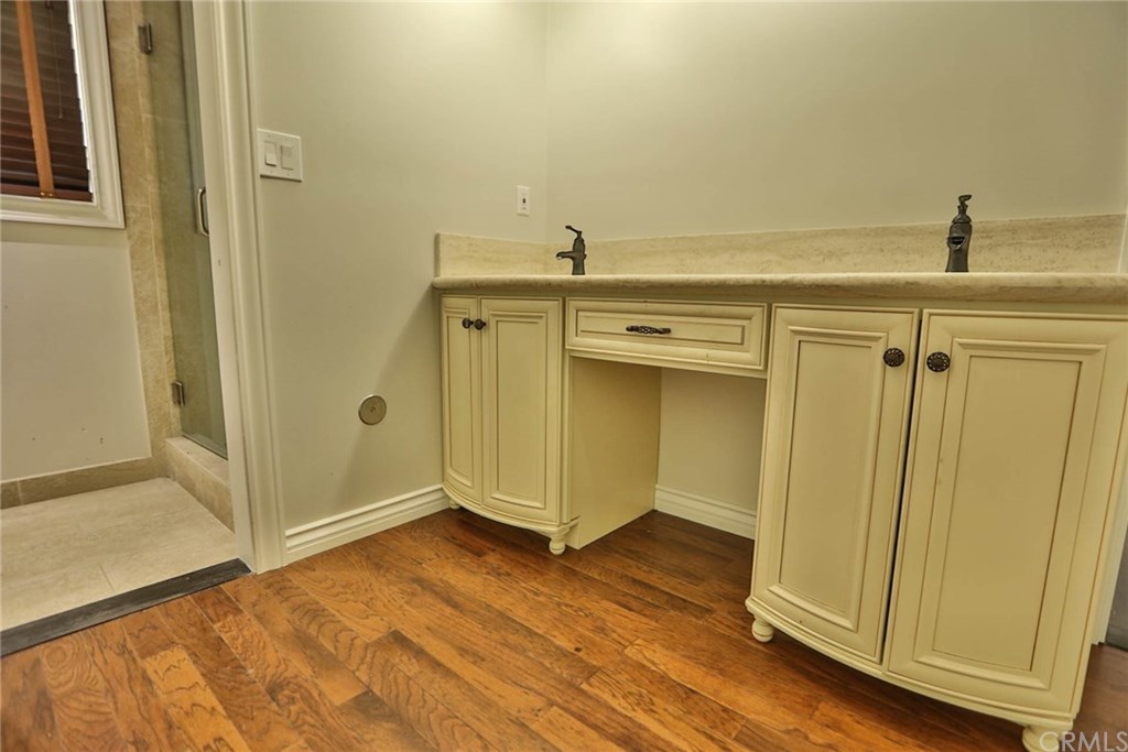 7830 Elden Avenue Whittier, CA 90602 - Photo 31 of 34 Bathroom