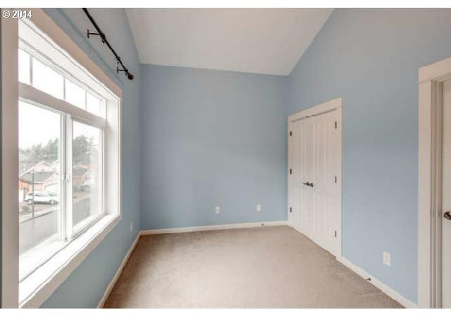 11079 Northwest Leahy Road Portland, OR 97229 - Photo 12 of 16 Gallery Image 12