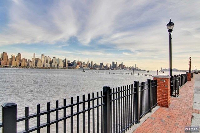 $15,000 | 517 Harbor Place, West New York, NJ 07093