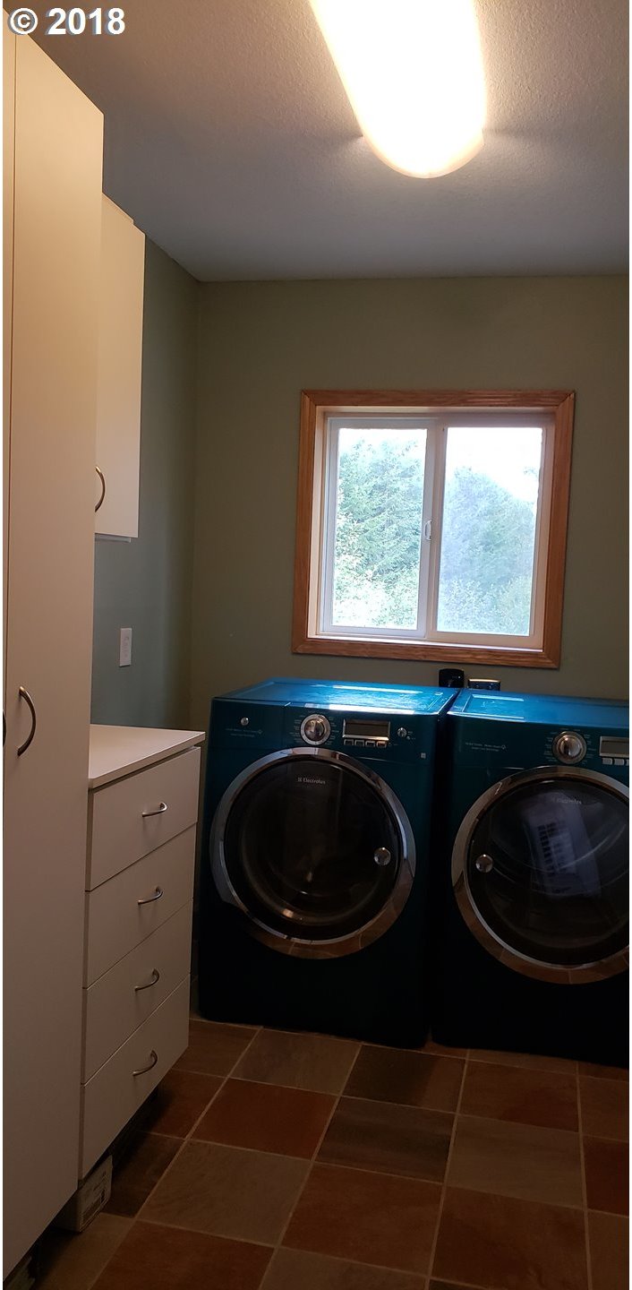 65506 Meissner Road Deer Island, OR 97054 - Photo 15 of 32 Gallery Image 15