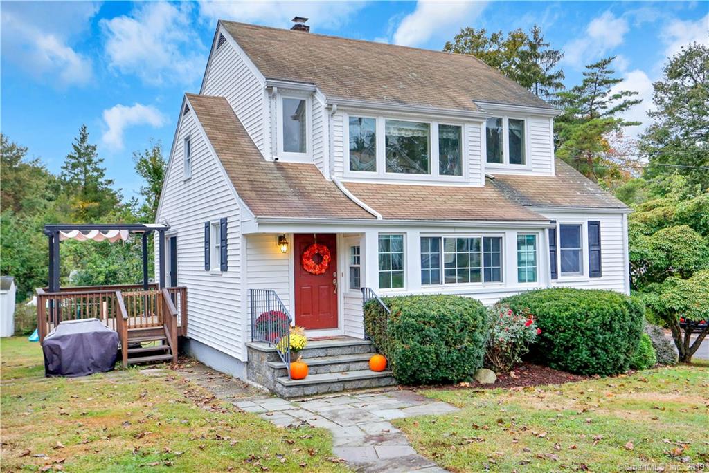 25 Devon Avenue, Norwalk, CT 06850 Compass