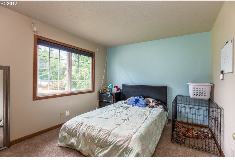 8021 MacLeay Road Southeast Salem, OR 97317 - Photo 10 of 32 Gallery Image 10