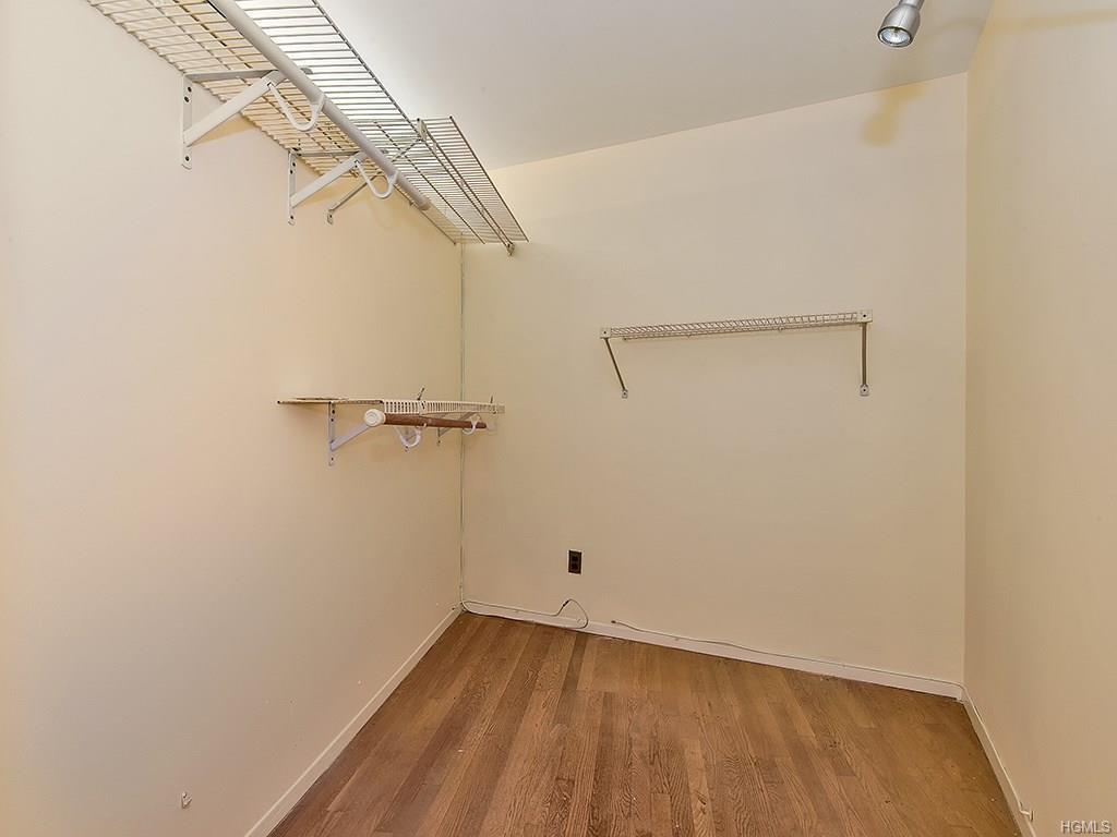 37 Pine Ridge Road Larchmont, NY 10538 - Photo 13 of 20 Gallery Image 13