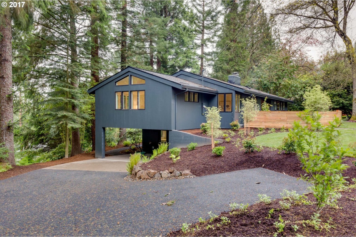4524 Southwest Fairview Boulevard Portland, OR 97221 - Photo 2 of 31 Gallery Image 2