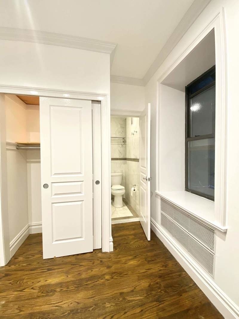 12 5th Avenue, Unit 22 Manhattan, NY 10011 - Photo 3 of 8