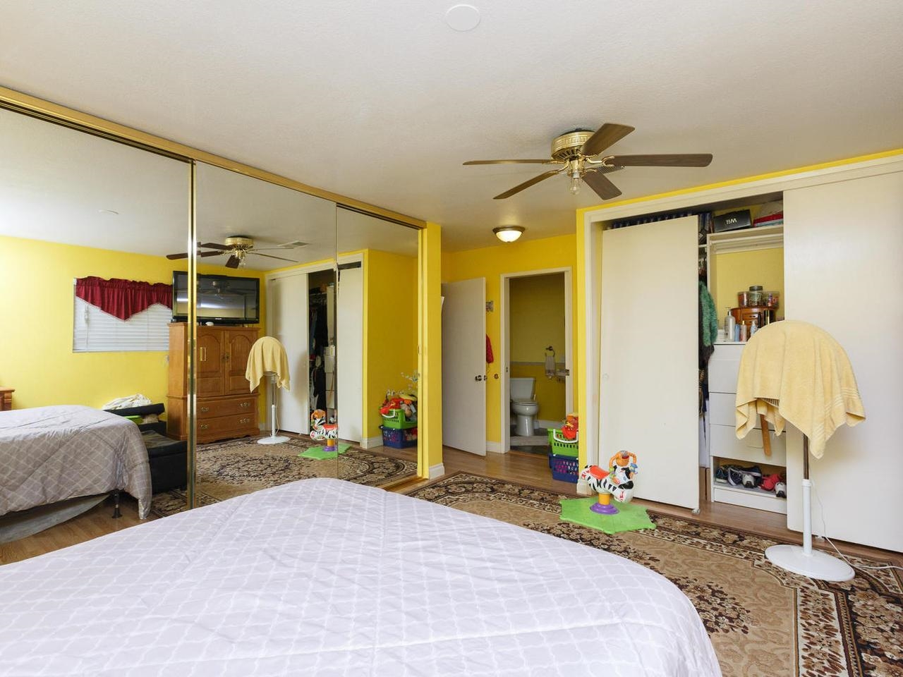 1207 Helix Street Spring Valley, CA 91977 - Photo 18 of 25 Gallery Image 18