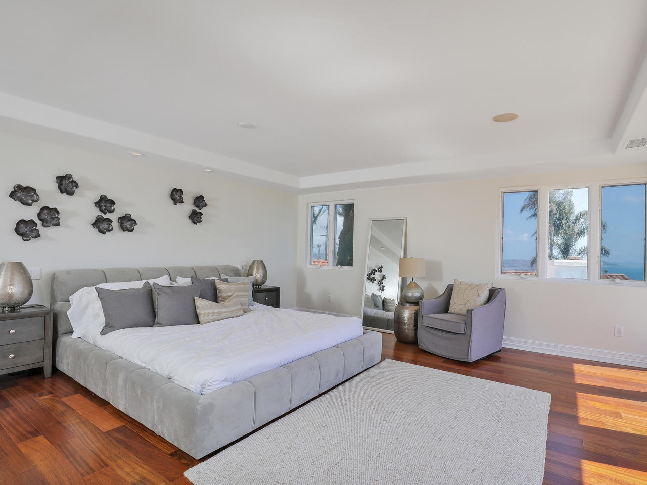 1142 La Jolla Rancho Road La Jolla, CA 92037 - Photo 11 of 25 Gallery Image 11