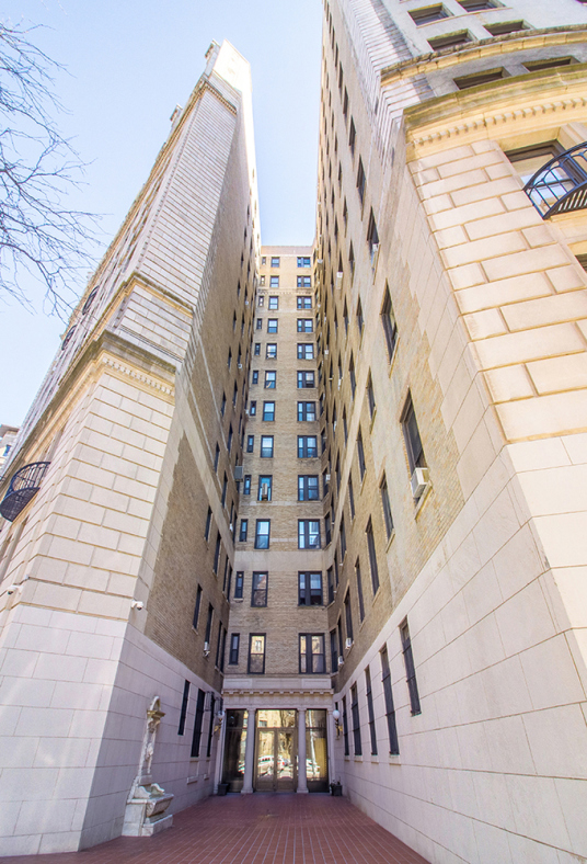 The Riviera 790 Riverside Dr, Manhattan, NY 10032 - Photo 2 of 6