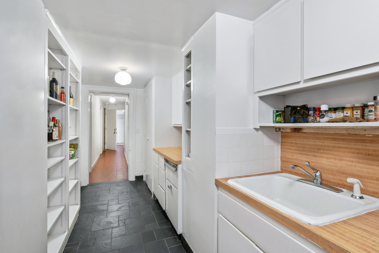 247 Clinton Street, Unit 1 Brooklyn, NY 11201 - Photo 2 of 9