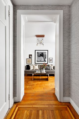 $940,000 | 125 West 12th Street, Unit 1F | West Village