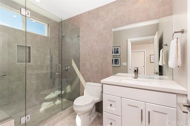 $1,489,000 | 242 Catalina Drive, Newport Beach, CA 92663