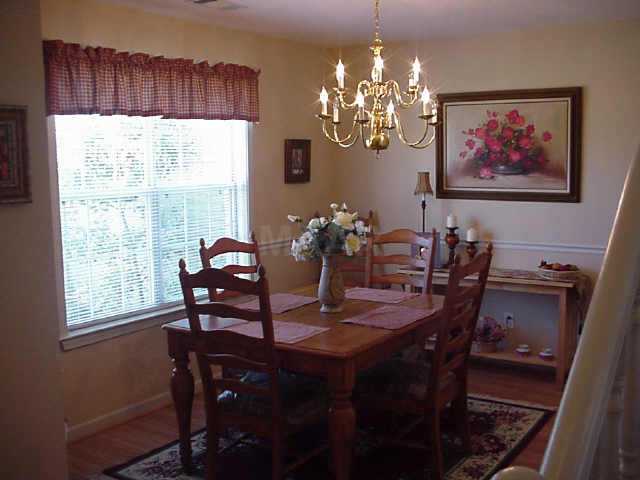 9997 Cameron Ridge Trail Memphis, TN 38016 - Photo 2 of 10 Gallery Image 2
