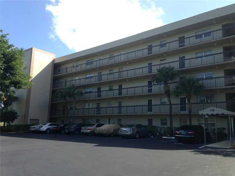 198 Northwest 67th Street, Unit 2040 Boca Raton, FL 33487 - Photo 2 of 35 Gallery Image 2