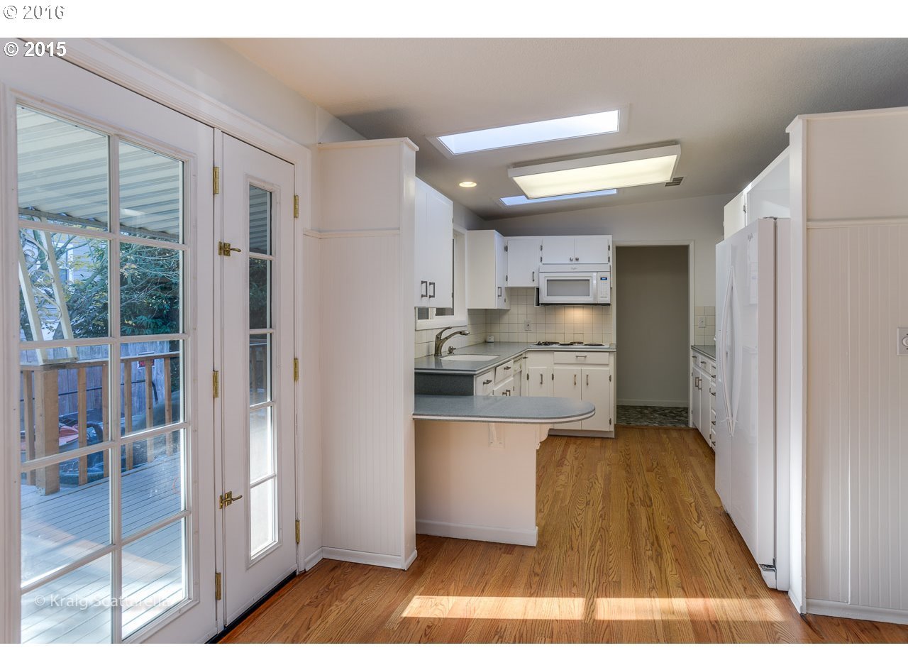 5225 Southwest Oleson Road Portland, OR 97225 - Photo 6 of 23 Gallery Image 6