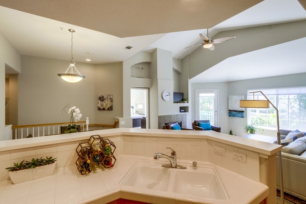 16931 Meadowlark Ridge Road, Unit 1 San Diego, CA 92127 - Photo 7 of 25