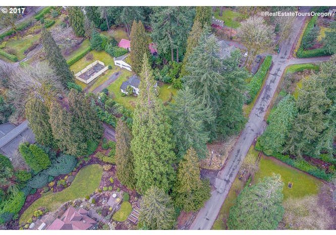 1540 South Radcliffe Road Portland, OR 97219 - Photo 4 of 21 Gallery Image 4