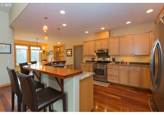 916 Frankton Road Hood River, OR 97031 - Photo 17 of 27 Gallery Image 17