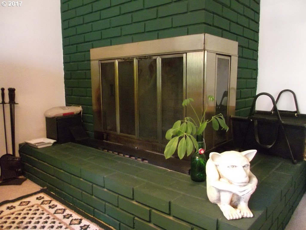 20080 Southwest Rosa Road Aloha, OR 97078 - Photo 6 of 19 Gallery Image 6