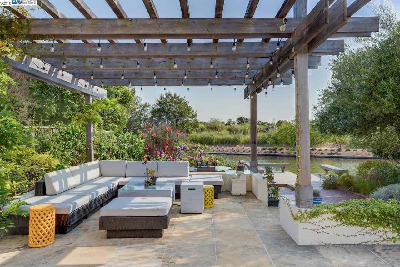 122 Ratto Road Alameda, CA 94502 - Photo 1 of 1 Gallery Image 1