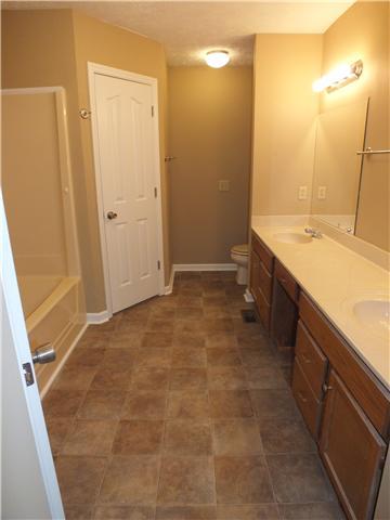 3221 Valley Bend Road Murfreesboro, TN 37129 - Photo 6 of 10 Gallery Image 6