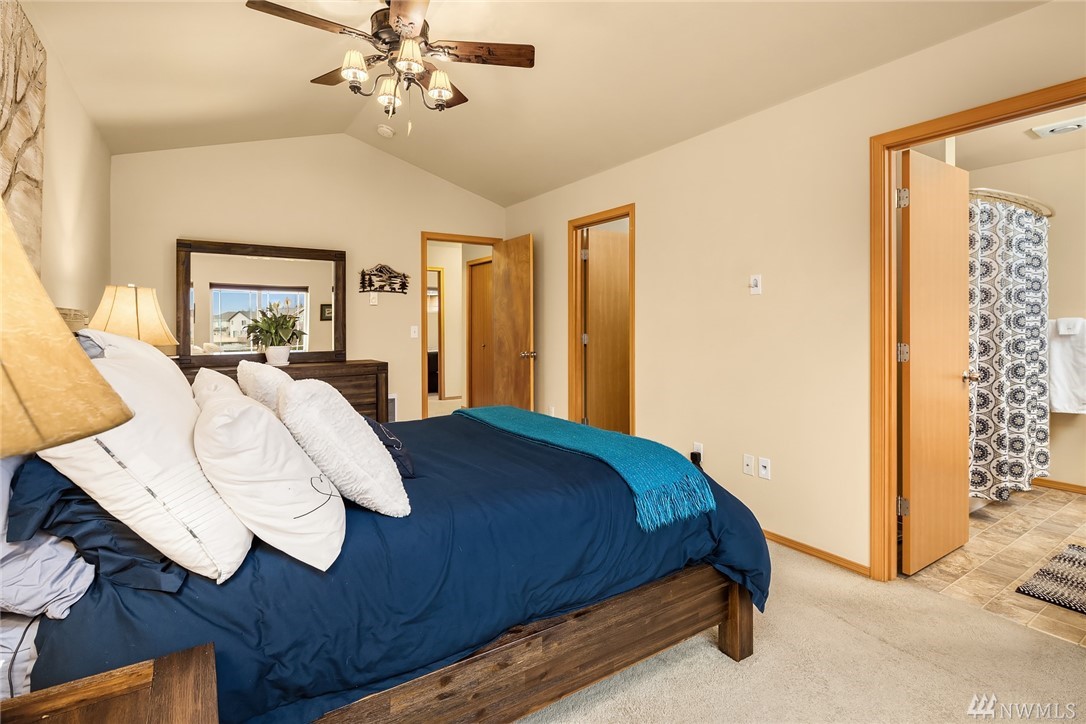 3429 164th Place Southeast, Unit 3 Bothell, WA 98012 - Photo 8 of 22 Gallery Image 8