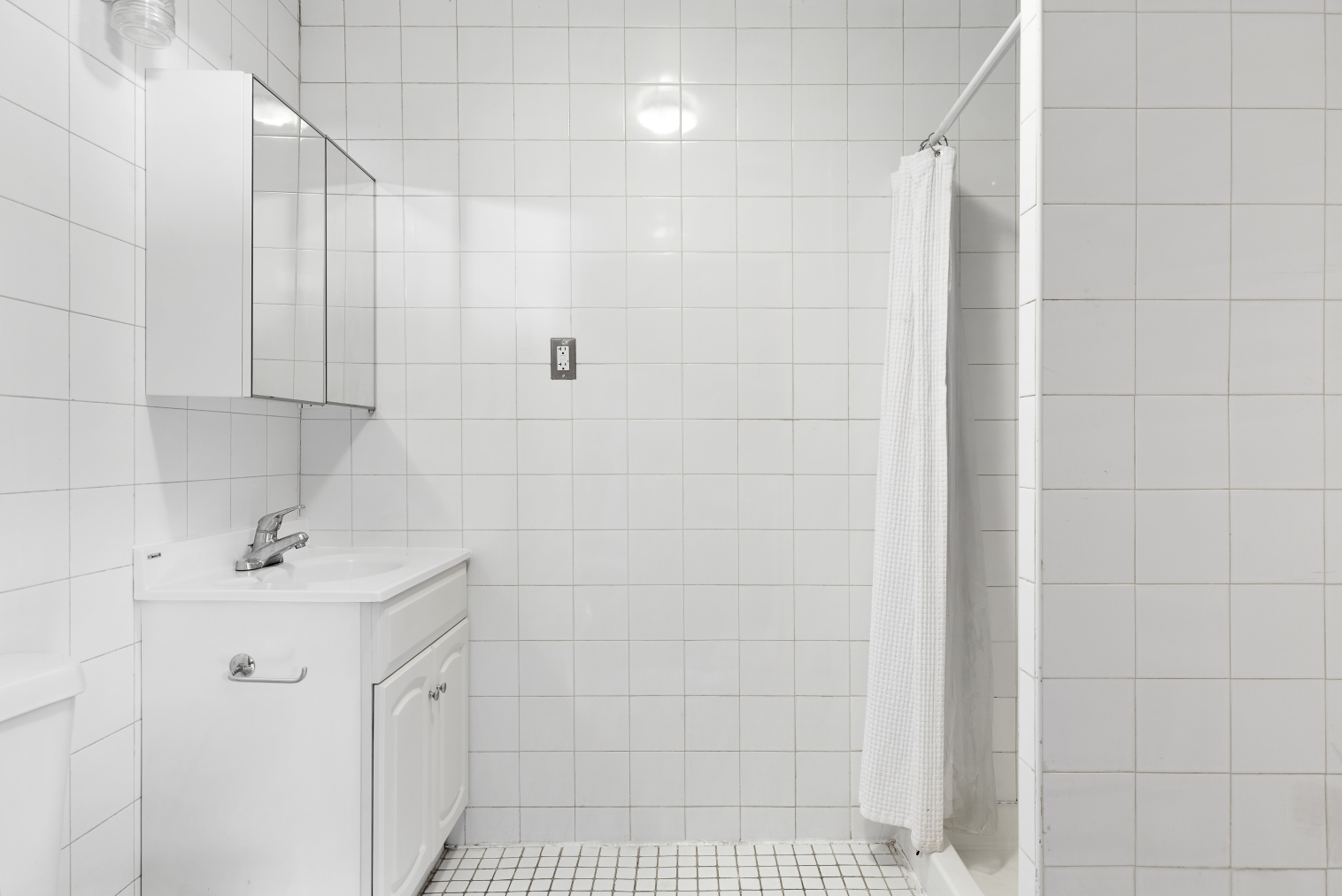 443 Metropolitan Avenue, Unit 1 Brooklyn, NY 11211 - Photo 4 of 5