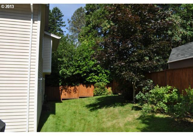 9567 Southwest Spring Crest Drive Portland, OR 97225 - Photo 8 of 16 Gallery Image 8