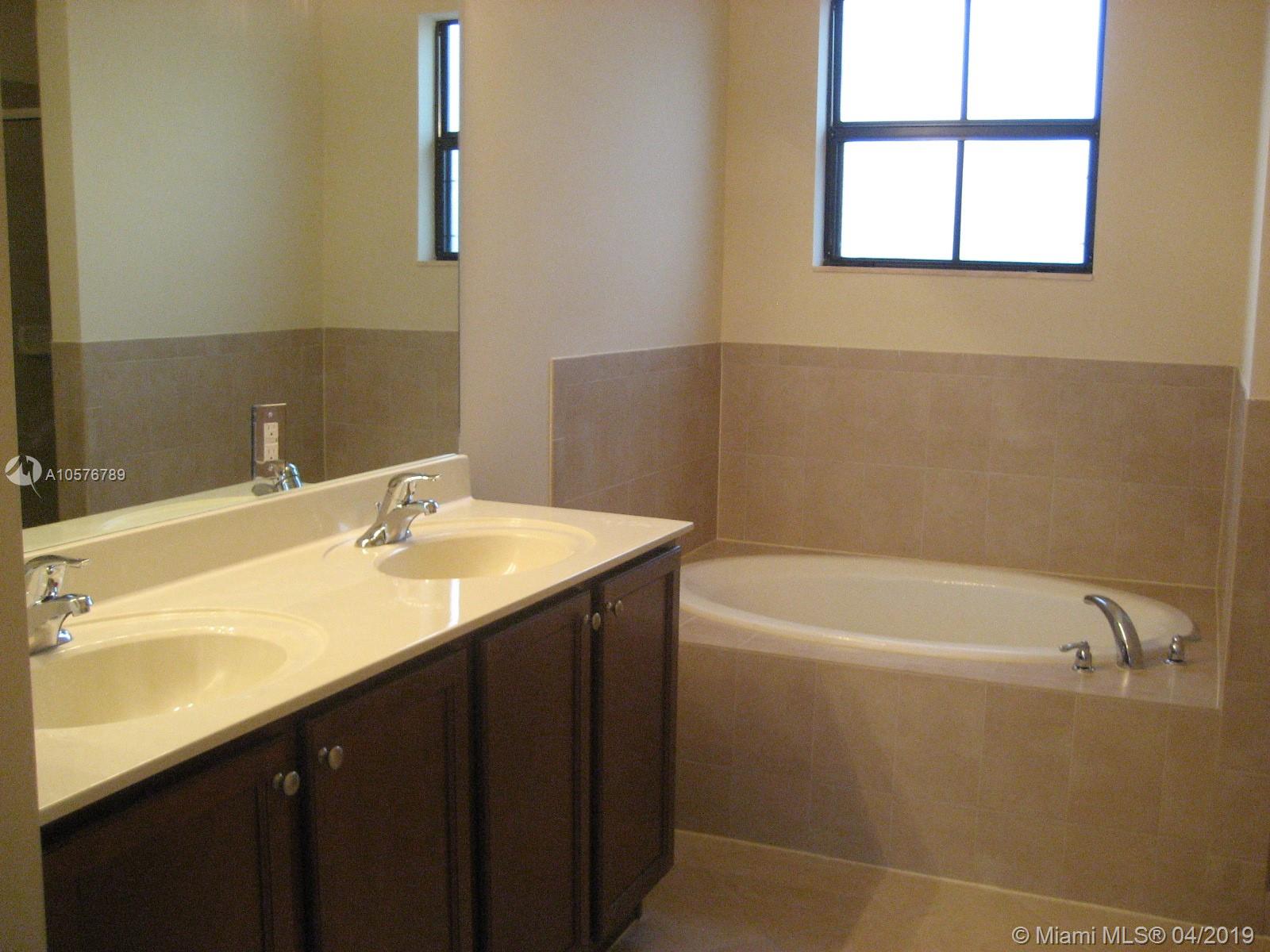 16625 Southwest 44th Street Miami, FL 33185 - Photo 21 of 29