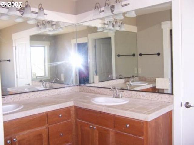 17175 Southwest Meinecke Road Sherwood, OR 97140 - Photo 7 of 8 Gallery Image 7