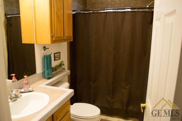 9001 East Wilson Road Bakersfield, CA 93307 - Photo 9 of 21 Gallery Image 9