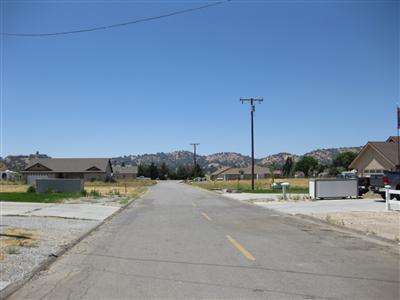 27840 Rustler Avenue Tehachapi, CA 93561 - Photo 9 of 9 Gallery Image 9