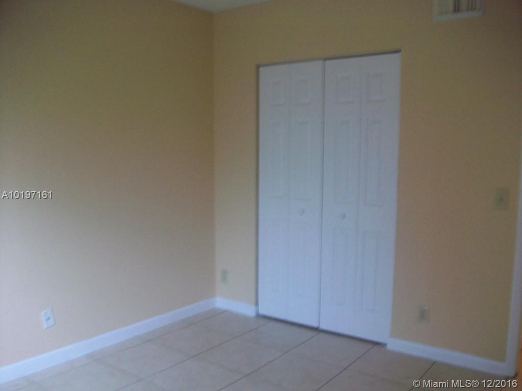 8701 Wiles Road, Unit 305 Coral Springs, FL 33067 - Photo 5 of 7