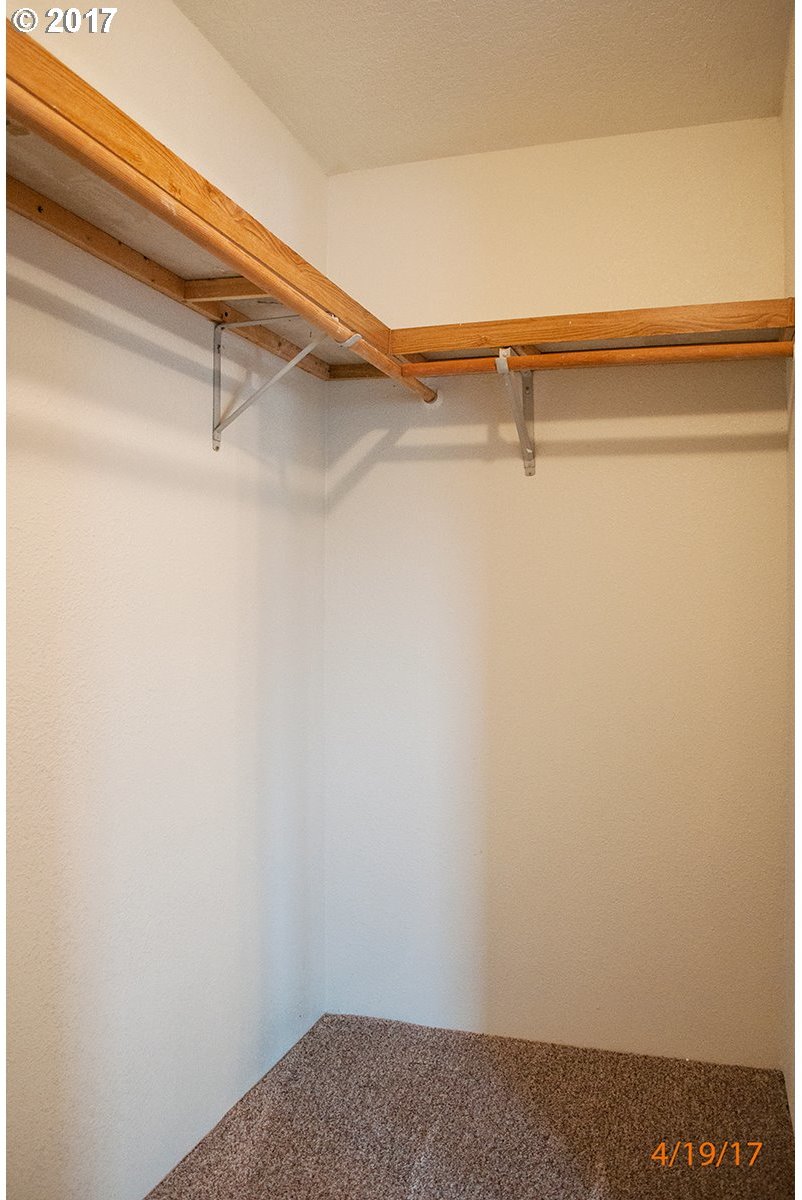 13145 Lookingglass Road Winston, OR 97496 - Photo 24 of 32 Gallery Image 24