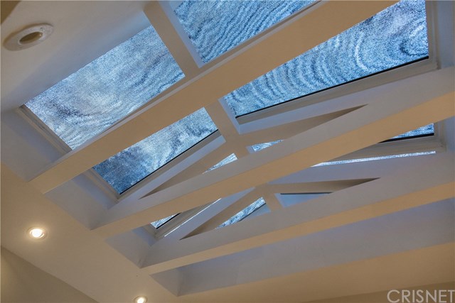 8809 Evanview Drive Los Angeles, CA 90069 - Photo 34 of 46