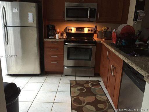 115 Southwest 3rd Street, Unit 115 Pompano Beach, FL 33060 - Photo 4 of 17