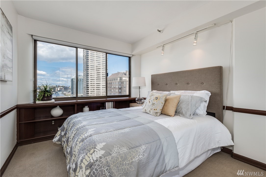 1120 Spring Street, Unit 1103 Seattle, WA 98101 - Photo 17 of 25