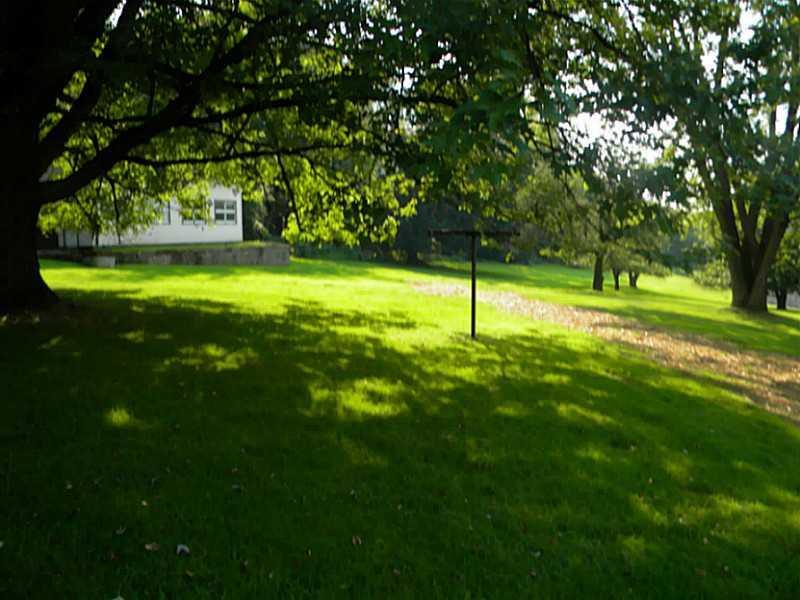 4318 Hilty Road Murrysville, PA 15632 - Photo 17 of 22 Gallery Image 17