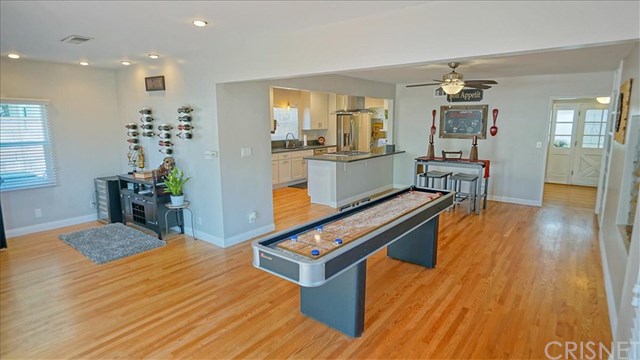 16809 Tupper Street Northridge, CA 91343 - Photo 7 of 19