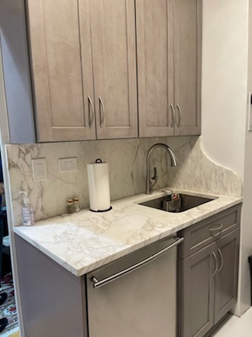 58 West 58th Street, Unit 28B Manhattan, NY 10019 - Photo 5 of 8