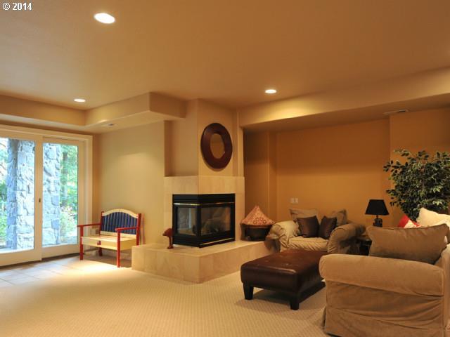 5821 Southwest Patton Road Portland, OR 97221 - Photo 10 of 16 Gallery Image 10