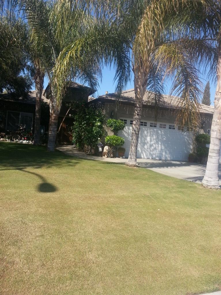 2918 Stone Meadows Drive Bakersfield, CA 93313 - Photo 2 of 2