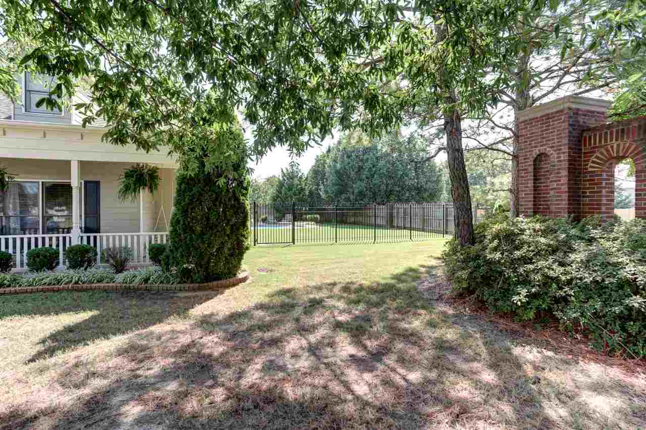 1674 John Ridge Drive Collierville, TN 38017 - Photo 2 of 25 Gallery Image 2