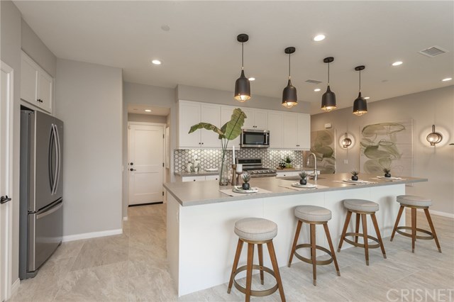 249 Morro Way, Unit 2 Simi Valley, CA 93065 - Photo 7 of 19