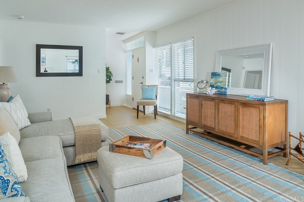 34 58th Place Long Beach, CA 90803 - Photo 5 of 27