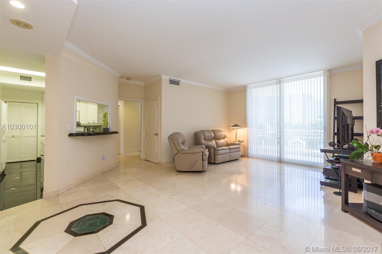 888 Brickell Key Drive, Unit 500 Miami, FL 33131 - Photo 7 of 28